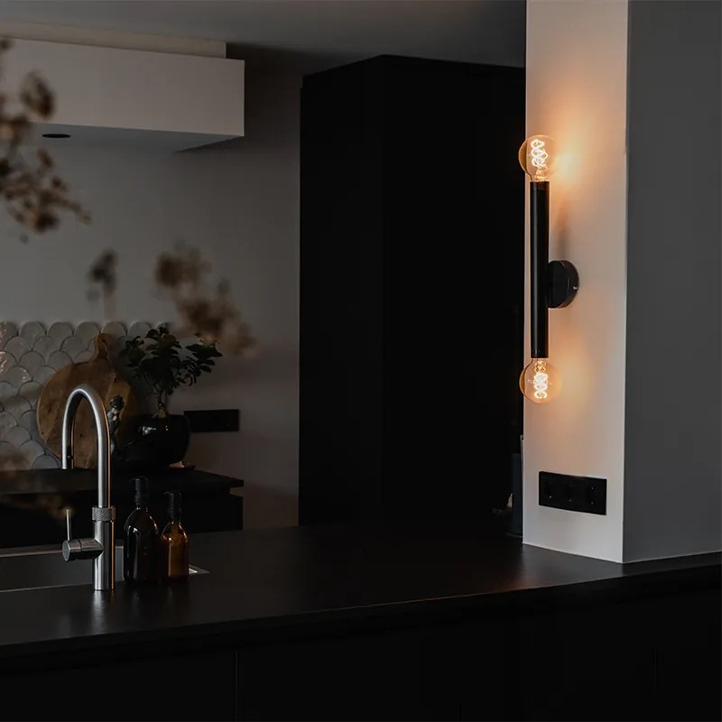 Aplique Art Deco preto 2 luzes - Tubi