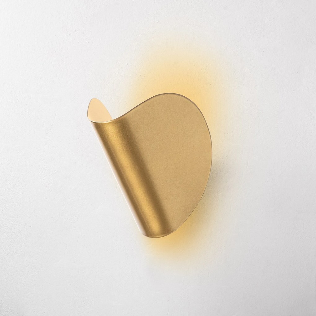 Lâmpada de Parede Heybe – Dourada – 17cm x 12cm x 13cm