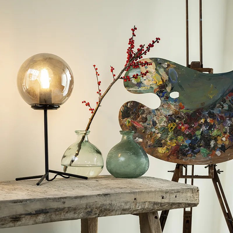 Candeeiro de mesa Art Deco preto com vidro fumê 45,5 cm - Pallon