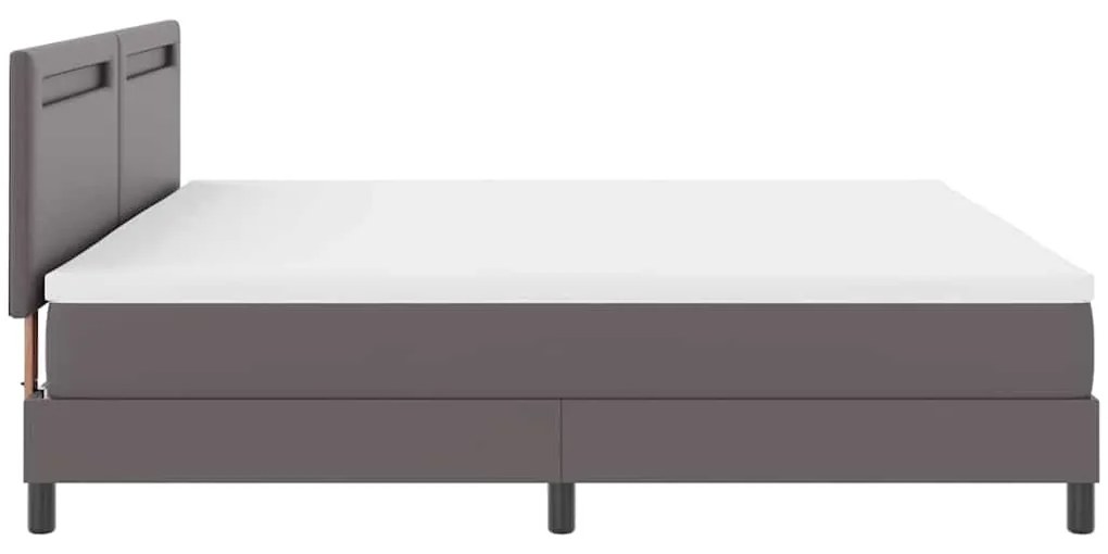 Cama Box com colchão cinza, 200x200 cm, em couro sintético.
