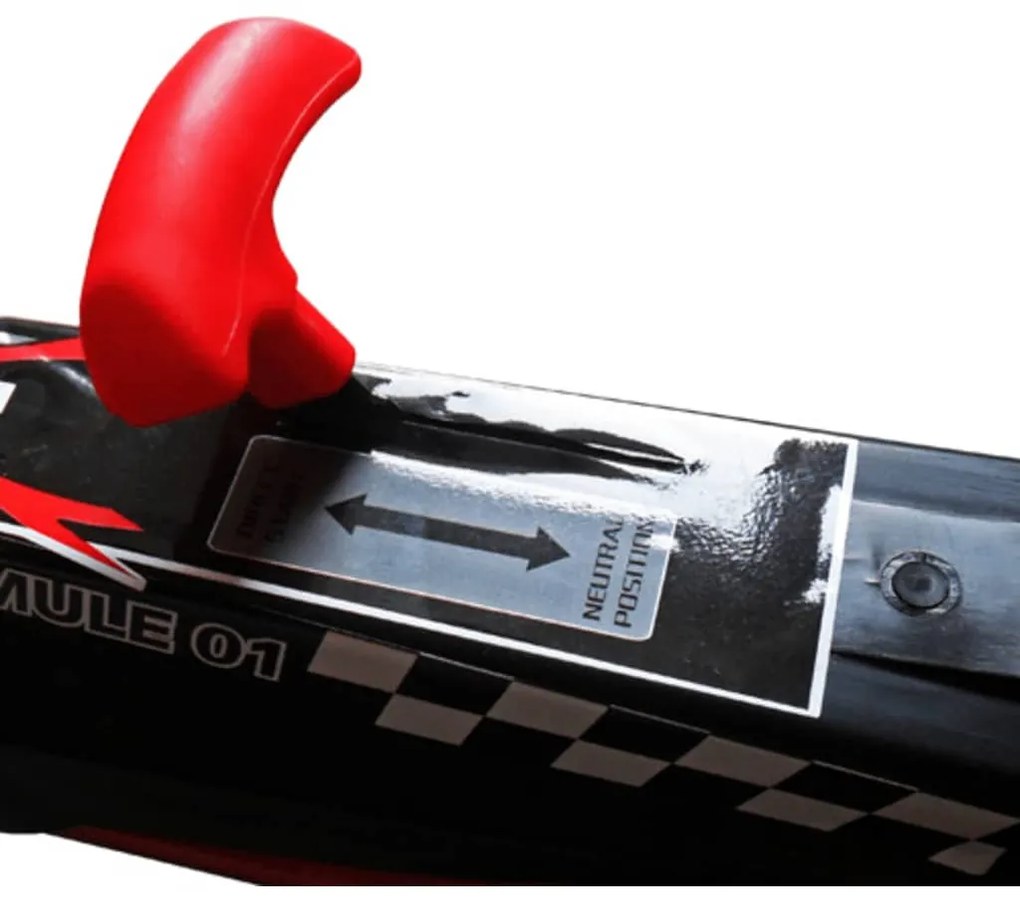 Kart com pedal vermelho
