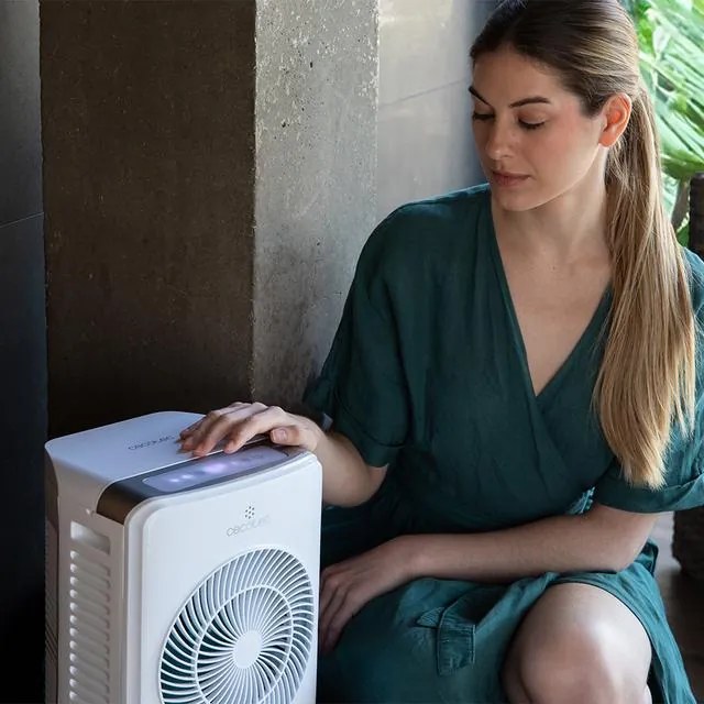 Climatizador evaporativo de 65 W EnergySilence 3500 Cool Compact Smart , capacidade do depósito de 3,5 L, controlo tátil e remoto, 3 velocidades, temp