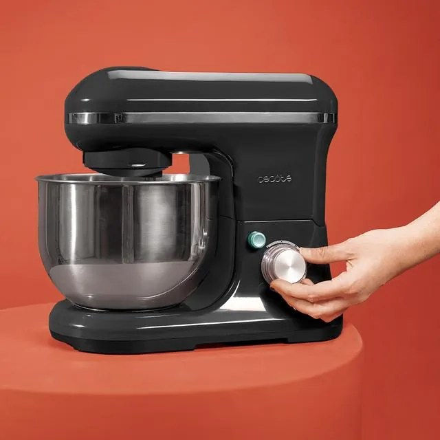 Misturador com 5 funções Cecomixer Merengue 5L 1200 Ice-Cream Black Mixer, design elegante e acessórios para misturar e amassar. Inclui função para fa