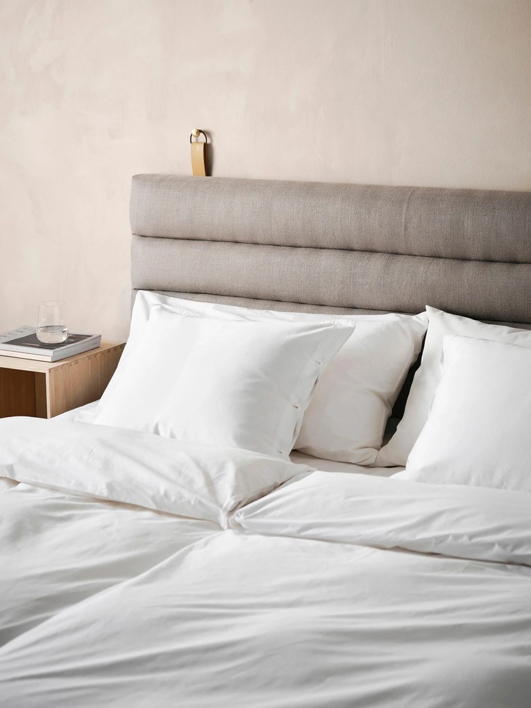 Cabeceira estofada com suspensão na parede Amsterdam