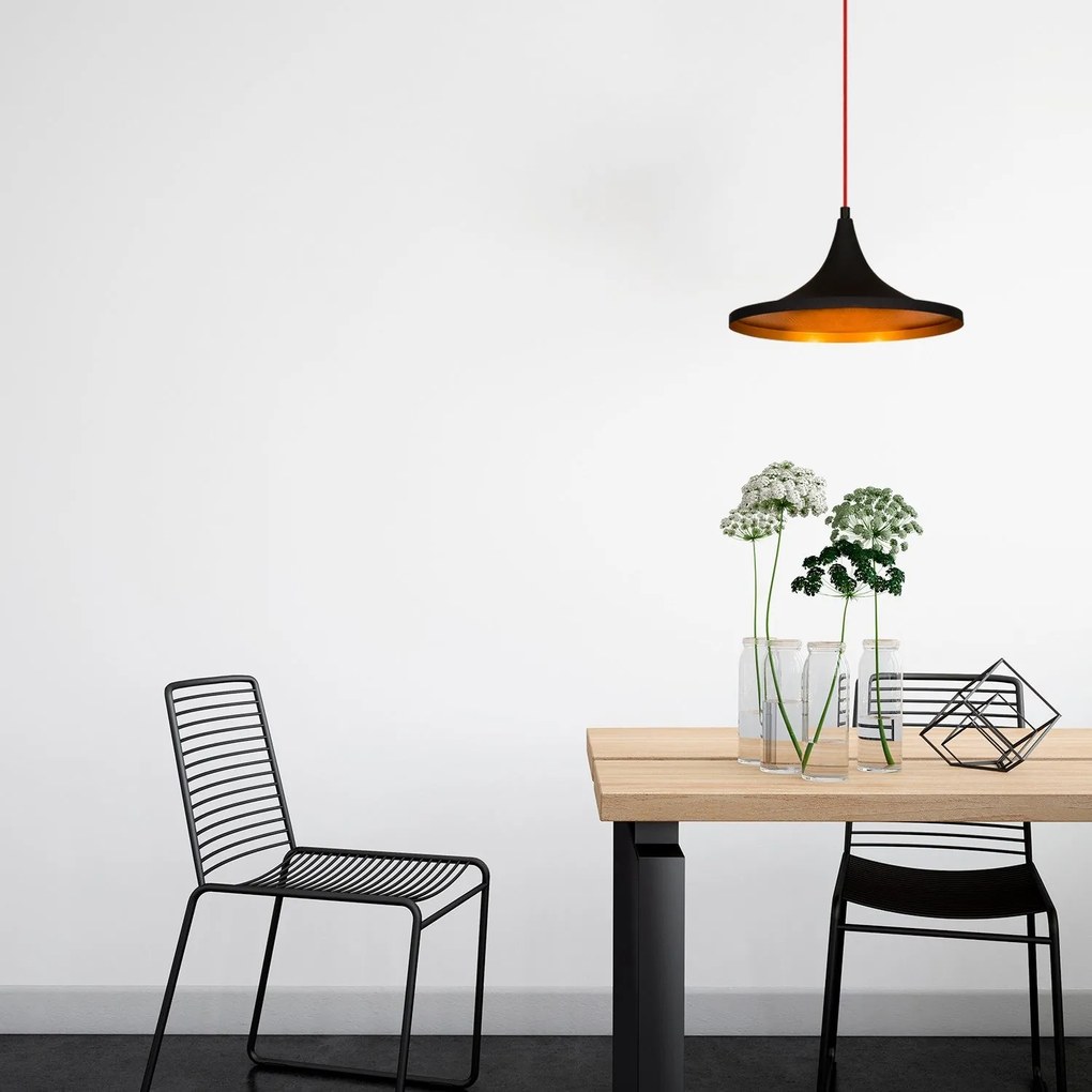 Chandelier Elmas – Preto e Vermelho – Diâmetro 35 cm, Altura 117 cm