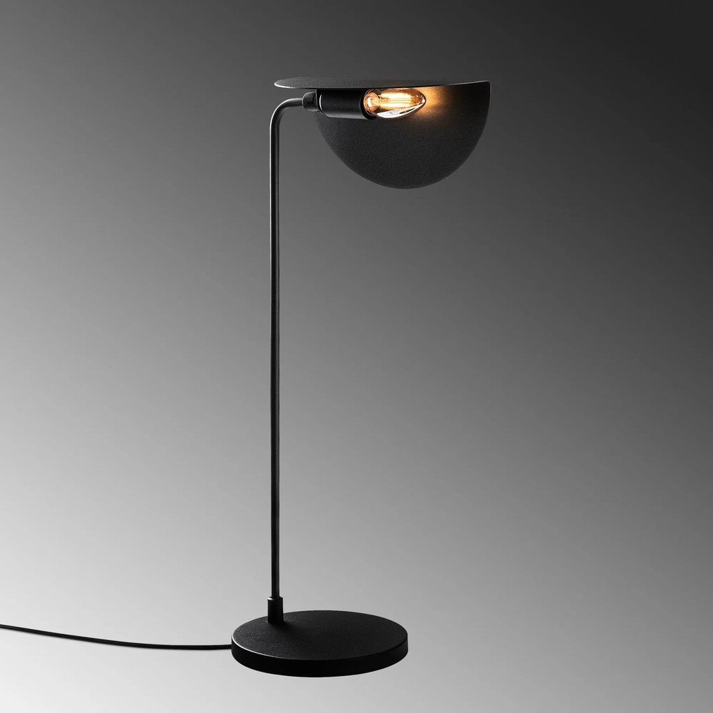 Candeeiro de Mesa Corner – Preto – 30 x 18 x 57 cm