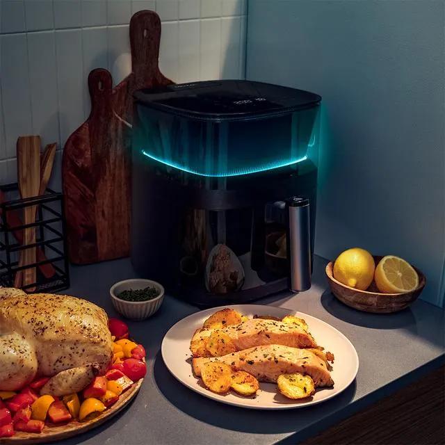 Fritadeira de ar com capacidade para cozinhar de 5 l Cecofry Neon 5000, pulverizador de água, controlo tátil e design luminoso