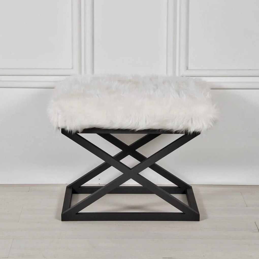 Pouffe Capraz – Preto e Branco – 50 cm x 42 cm x 40 cm