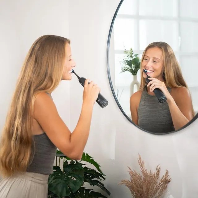 Escova de dentes ToothCare Jet Splash UltraSonic