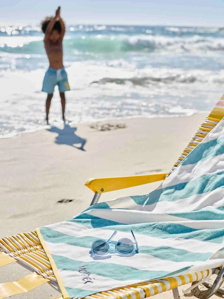Toalha de praia/de banho personalizável, com algodão reciclado riscas azuis
