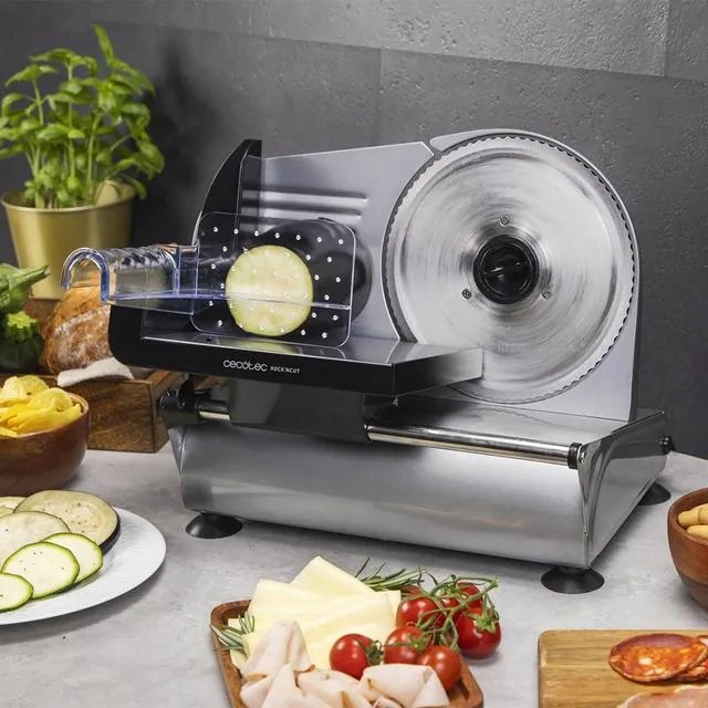 Máquinas de fatiar Rock'nCut Advance 180 W com um disco de 190 mm de diâmetro e um sistema de regulação gradual com uma precisão máxima de espessura d