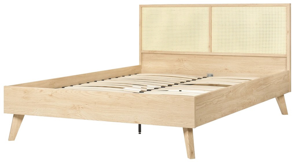 Cama de casal em rattan cor de madeira clara 140 x 200 cm MONPAZIER Beliani