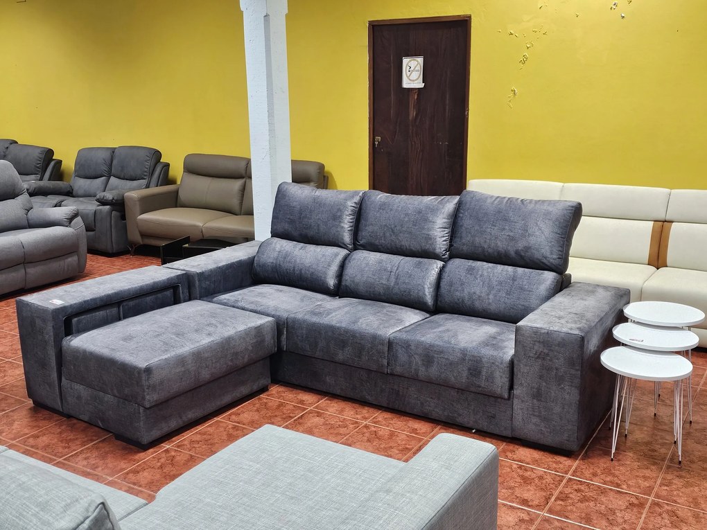 Sofá Maiorca (255x175cm | c/deslizantes | Personalizável)