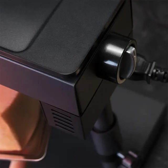 Raclette com Potência 600 W Cheese&amp;Grill 6000 Black, Função Grill, Acabamento em aço inoxidável, Termóstato ajustável, 2 Espátulas de madeira, Grelhad