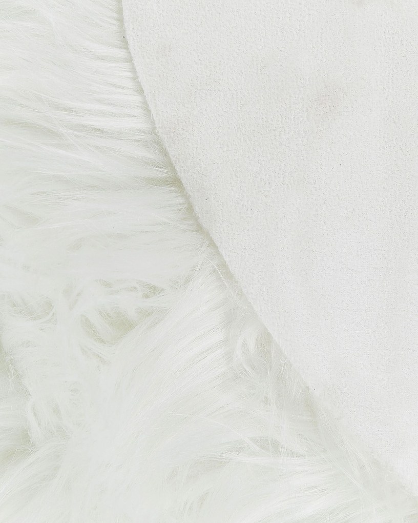 Tapete tipo pele de ovelha branco 180 x 60 cm MAMUNGARI Beliani