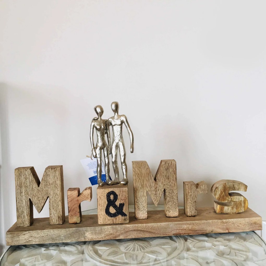 Placa Mr &amp; Mrs | Madeira | 51x28x7 CM