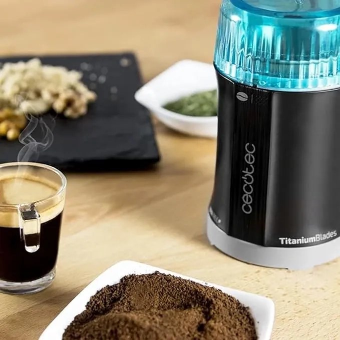 Moinho de Café e Especiarias Compacto TitanMill 200, 200 W, Lâminas revestidas a titânio, 50 g de capacidade, 10 chávenas de café, Tigela de aço escov