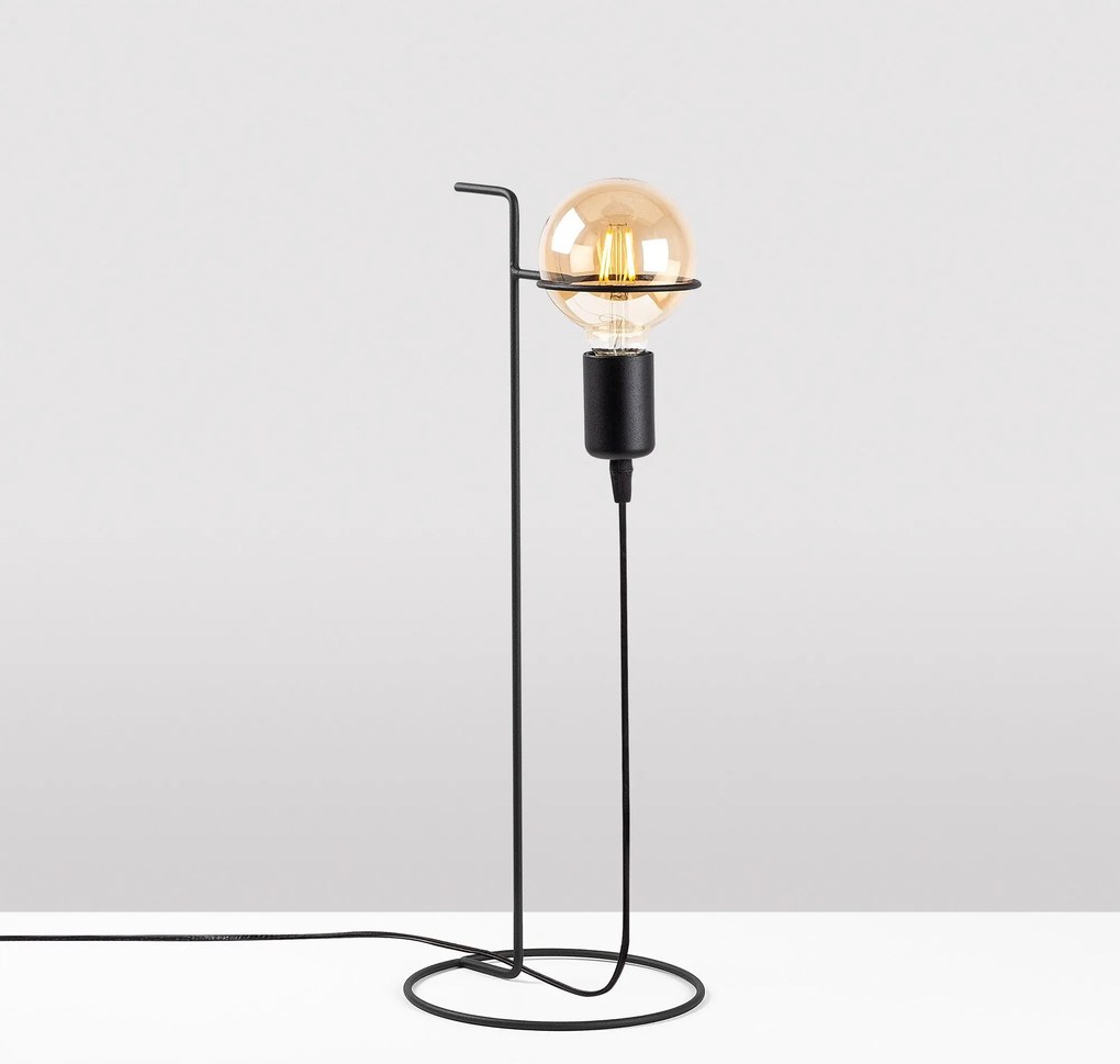 Candeeiro de Mesa Pota – Preto – 19 cm x 51 cm