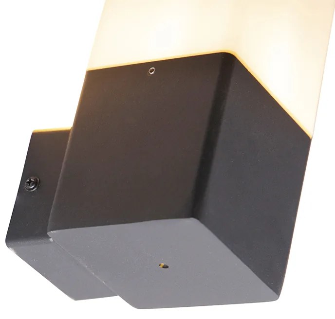 Candeeiro de parede exterior preto com difusor branco opalino IP44 - Denmark Moderno