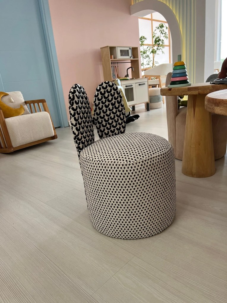 Cadeirão Bunny – Preto e Branco – 39x58x39 cm