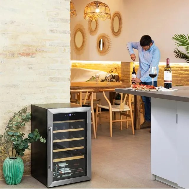 Refrigerador garrafeira de vinho Cecotec GrandSommelier 24000 Inox de 24 garrafas, compressor, alto desempenho garantido, temperatura ajustável