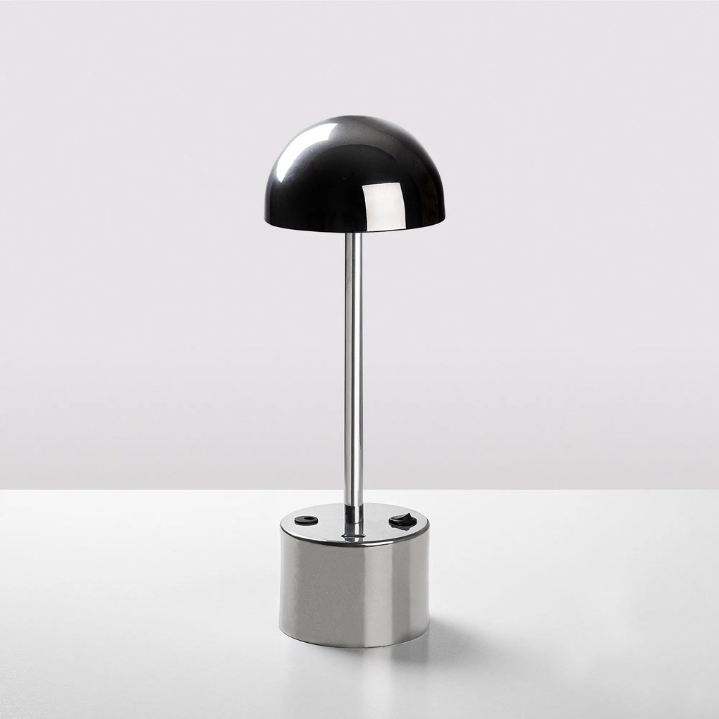 Candeeiro de Mesa Sept – Cromado – Diâmetro 10 cm Altura 29 cm