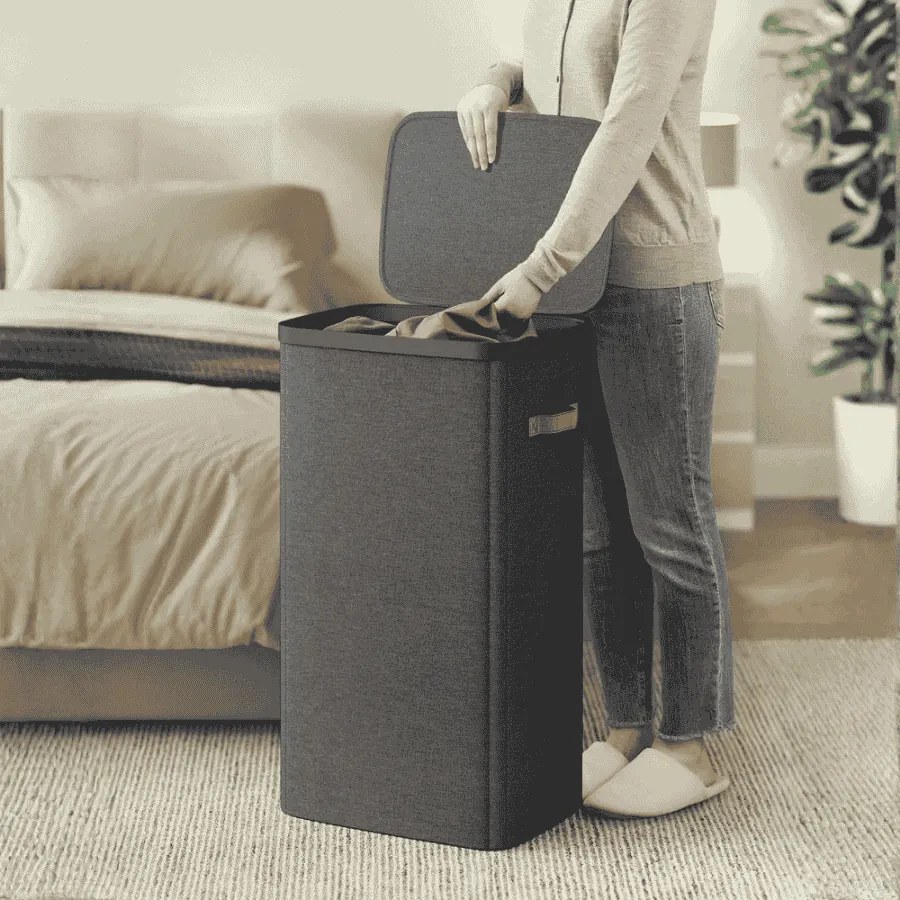 Cesto de roupa suja prático com compartimentos e tampa 42 x 32 x 75 cm Preto