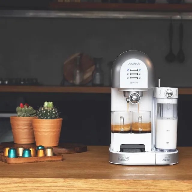 Máquina de café expresso e cápsulas semi automática Instant-ccino 20 Chic Serie Bianca
