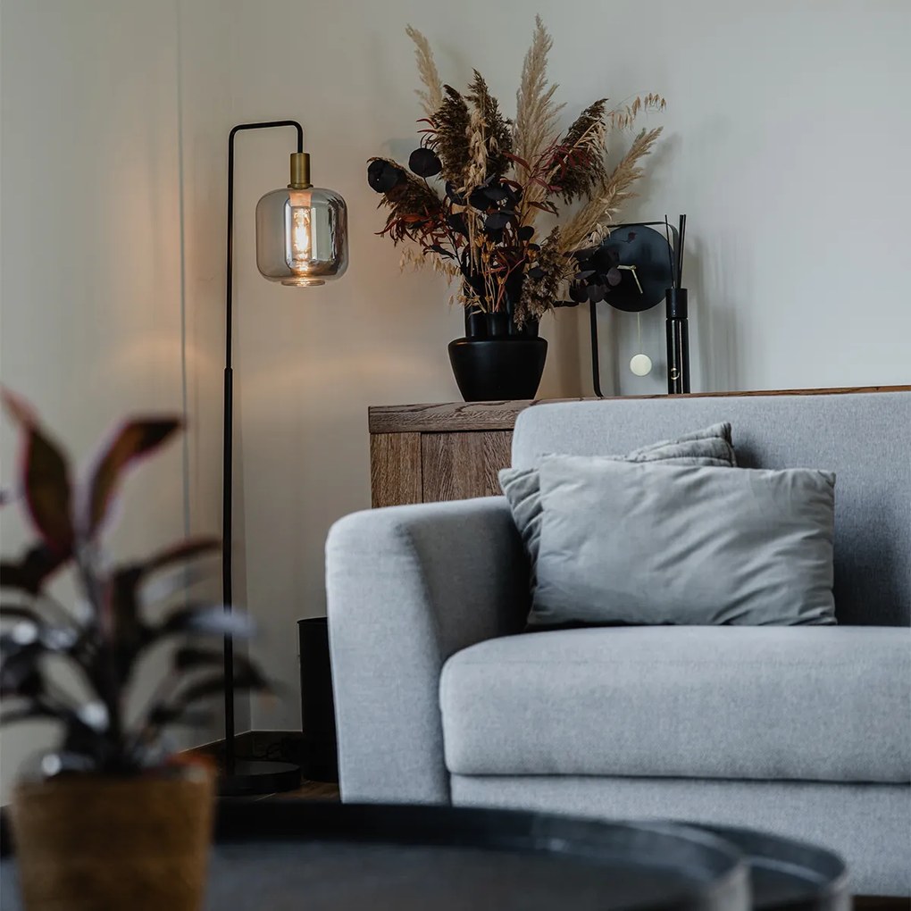 Candeeiro de pé design preto com dourado e vidro fumê - Zuzanna