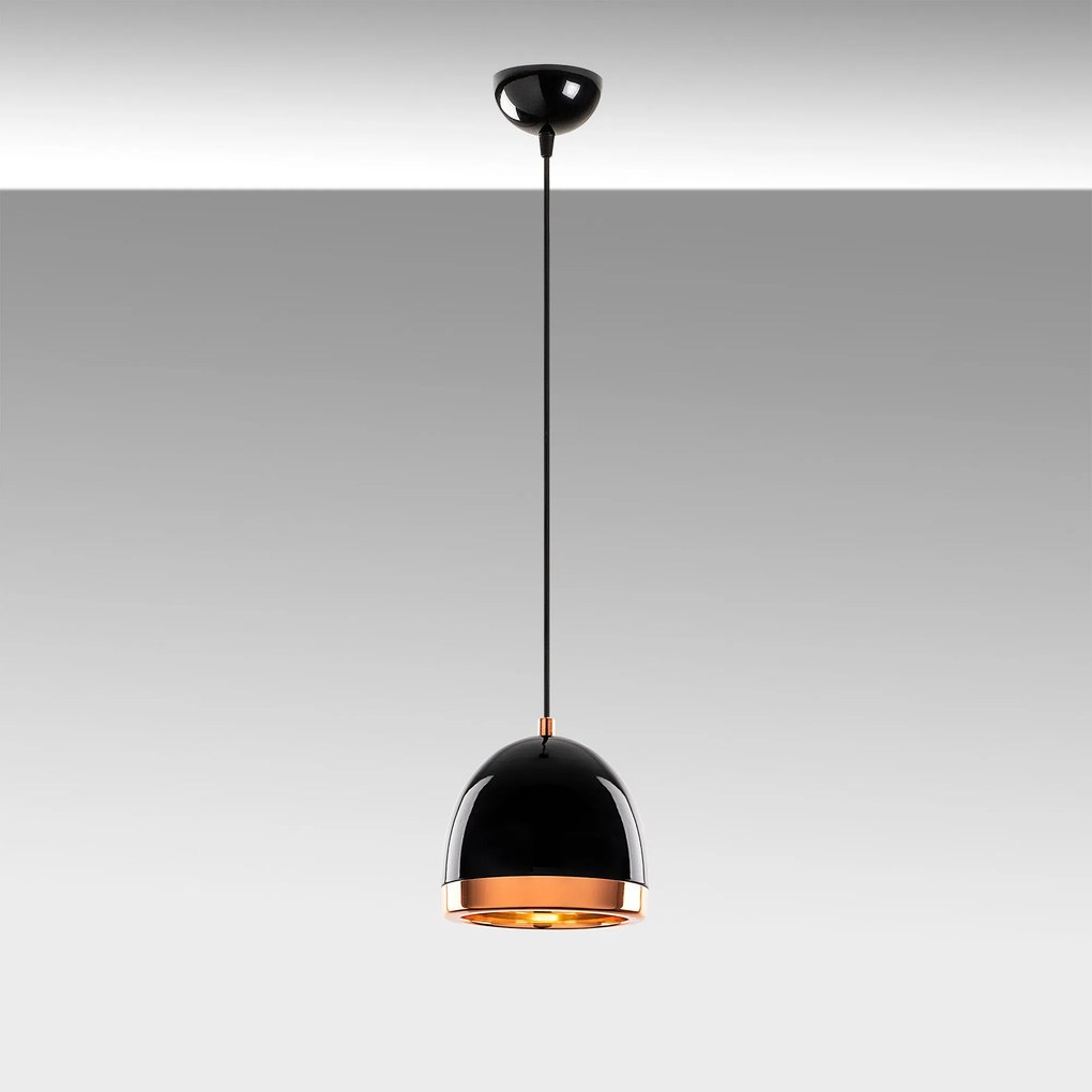 Chandelier Mugo – Preto e Dourado – 17 x 17 cm