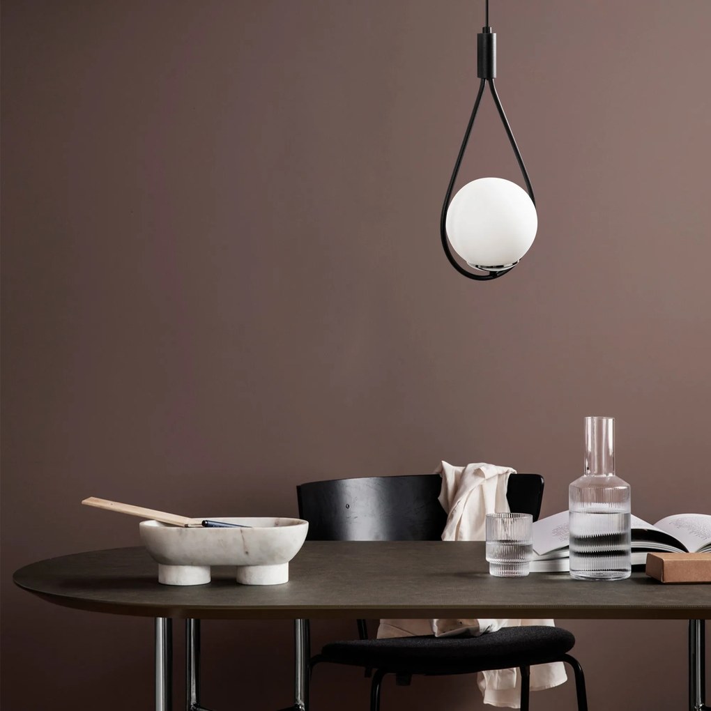 Candeeiro Suspenso Mudoni – Preto – 20 x 15 cm