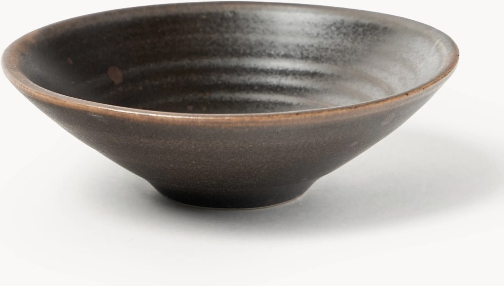 Taça Kumi, vários tamanhos