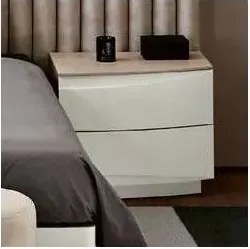 Mesa cabeceira Corvo Direita - Nogueira, mate