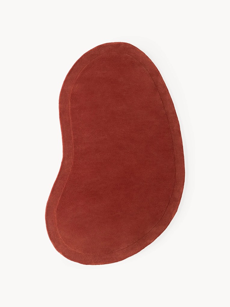 Tapete em lã artesanal com forma orgânica Kadey