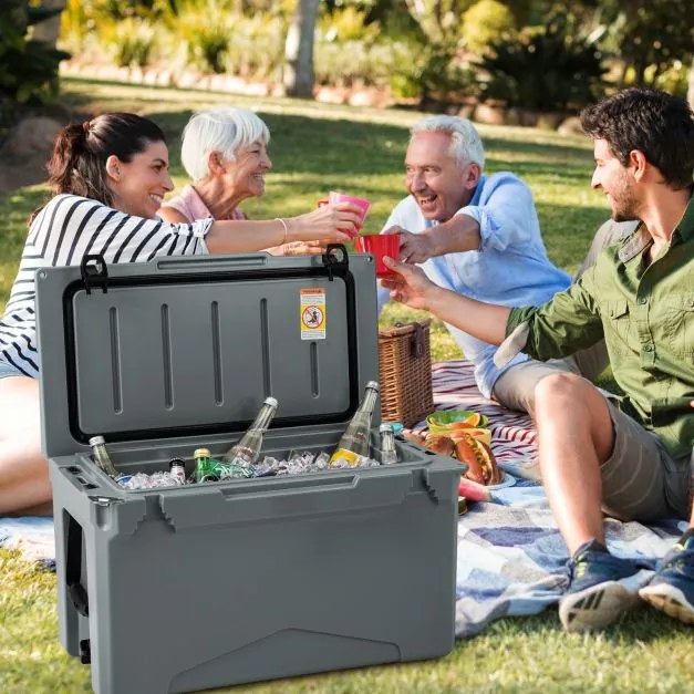Caixa térmica portátil isolada com refrigerador rotomoldado de 50 QT e porta-copos integrados - bege