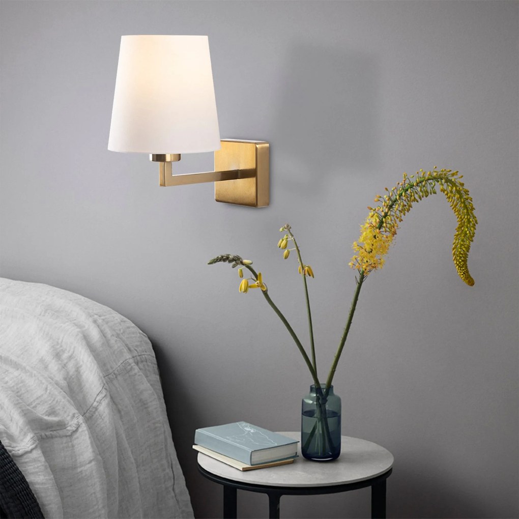 Candeeiro de Parede Profil – Branco Dourado – 18 x 24 cm