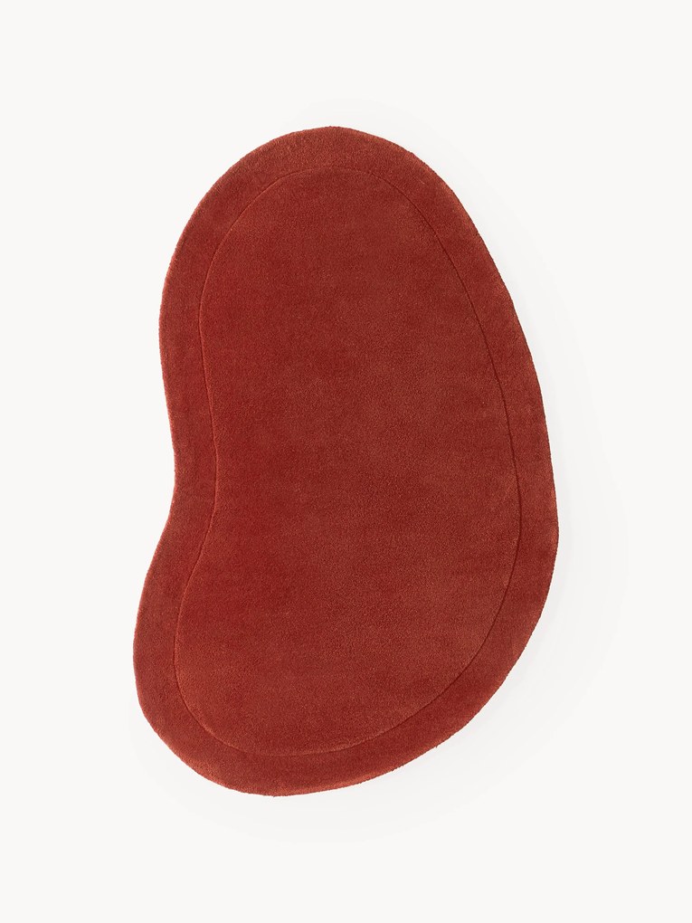 Tapete em lã artesanal com forma orgânica Kadey