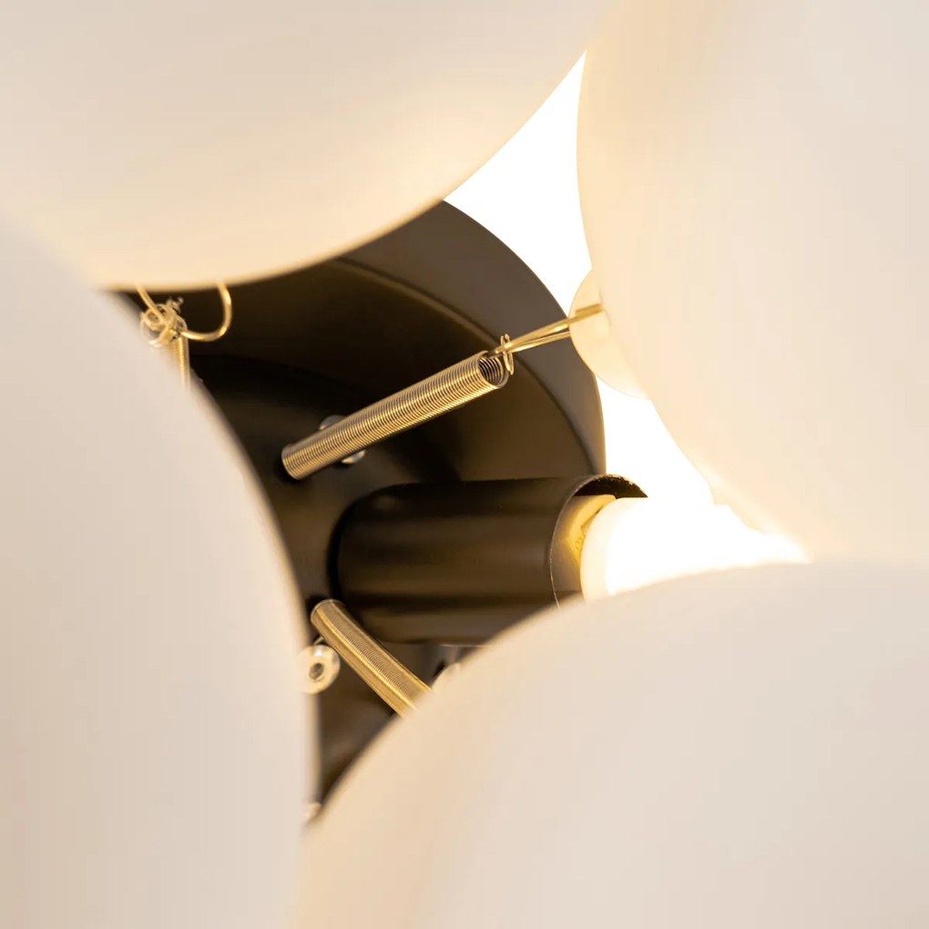 Candeeiro de teto Art Deco preto com vidro opalino 4 luzes - Uvas