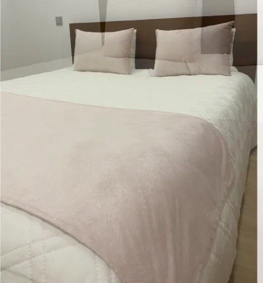 Conj. Dayara (cobre pés + 2 almofadas cheias)