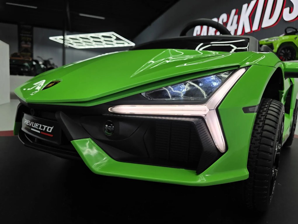 Carro elétrico infantil Lamborghini Revuelto de 24 V, 2 Lugares com Pneus EVA, controlo remoto 2.4G Assento de couro VERDE