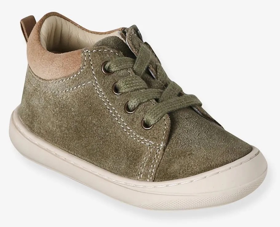 Botinhas em pele suave, com atacadores, para bebé, especial primeiros passos caqui