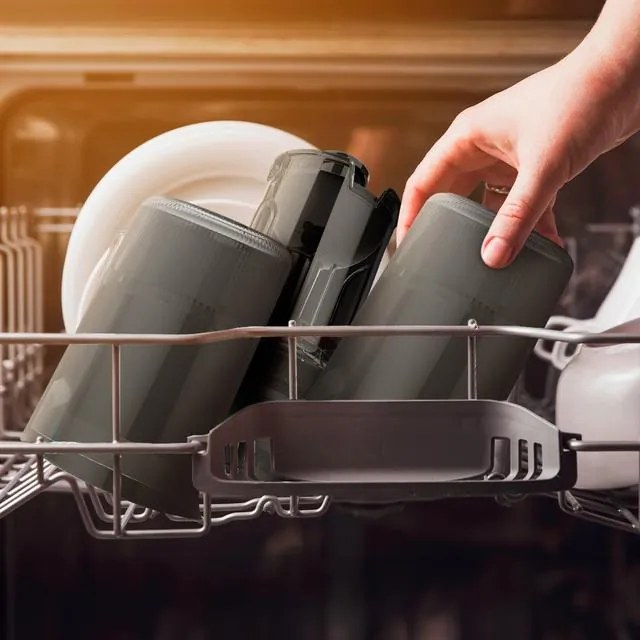 Liquidificador Juice&Live 1500 Slim para prensagem a frio com Motor DC de 200 W, 1 velocidade e função inversa