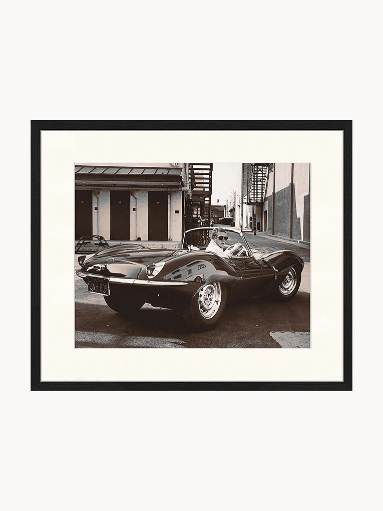 Fotografia emoldurada Steve McQueen in his Jaguar