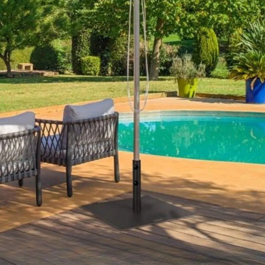 Base para guarda-sol de jardim, 22,5 kg, quadrada, 60 cm, com adaptadores de 4 cm e 5 cm, 2 puxadores, 2 rodas, alça resistente às intempéries, preta