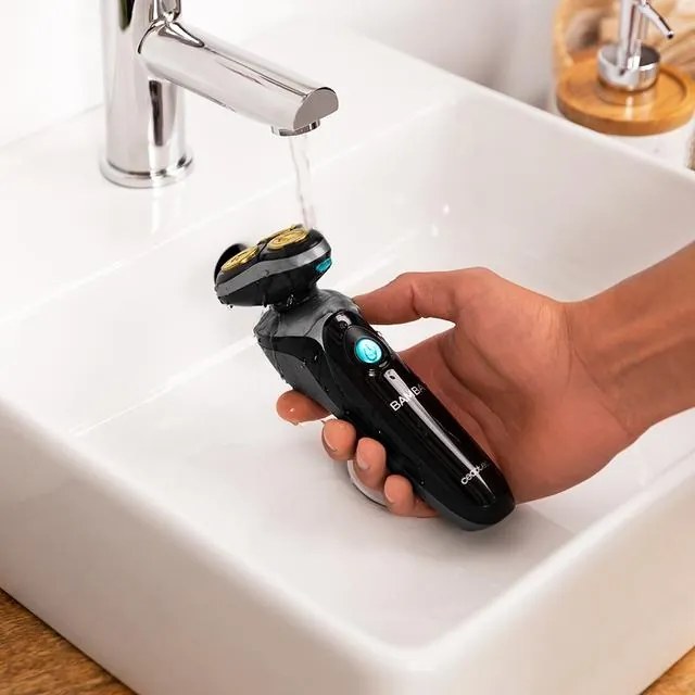 Máquina de barbear Cecotec PrecisionCare TwistGroom 10 em 1 com base de carregamento, bateria de lítio, lâminas de aço inoxidável com revestimento de