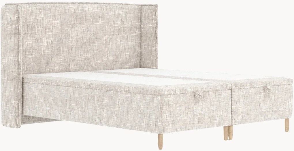 Cama estofada artesanal com arrumação Ritual