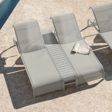 Conjunto De 2 Espreguiçadeiras Reclináveis E Mesa Auxiliar Em Aço Marietta Verde Cáqui - Sklum