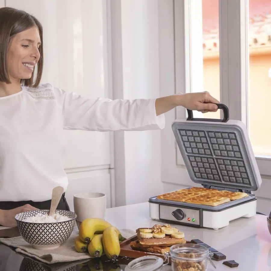 Máquina de waffles Fun Gofrestone 4Inox de 1200 W e em aço inoxidável