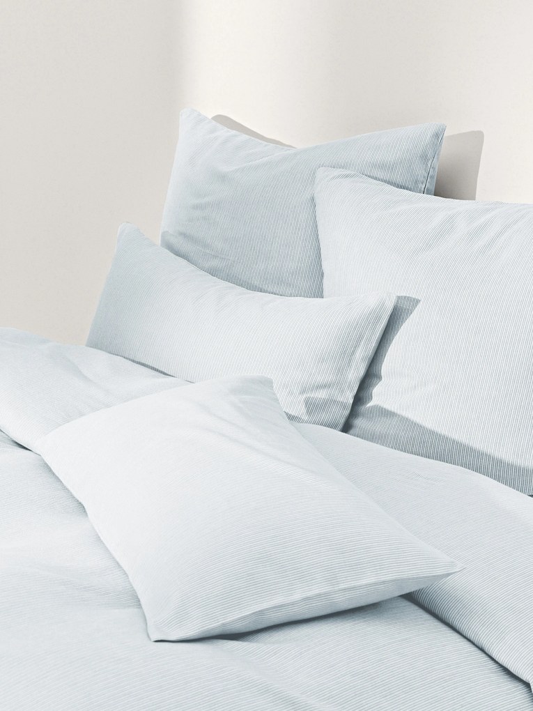 Capa de edredão em flanela com riscas finas Javon