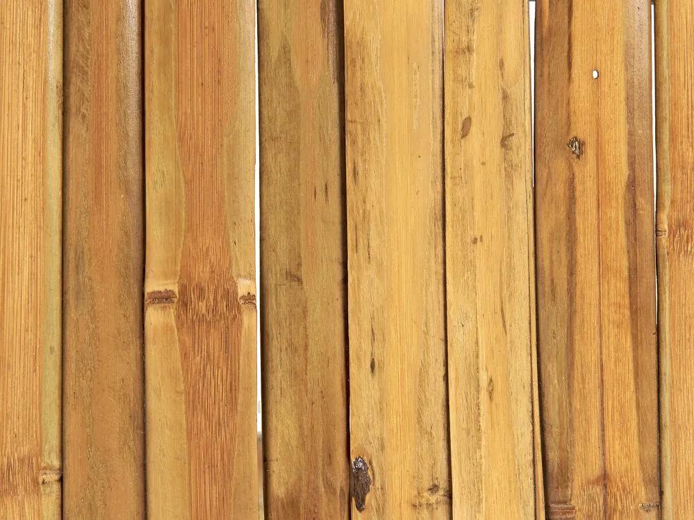 Conjunto de mesa em bambu com guarda-sol MOLISE Beliani